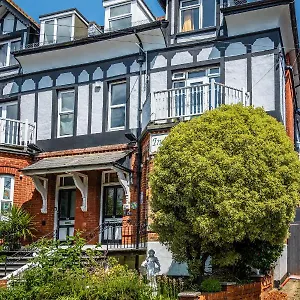 Ingledene Guest house
